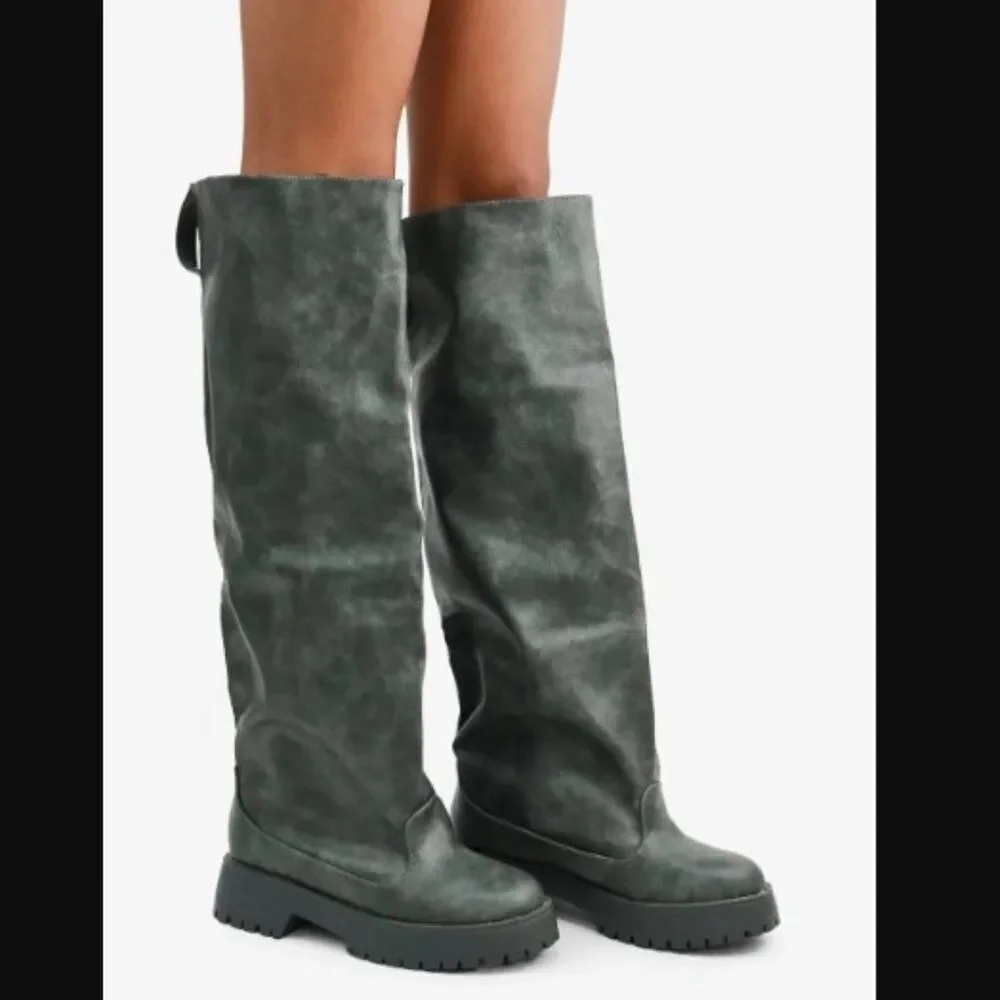 GREY CREAM DISTRESS OVER THE KNEE CRUNCH BOOT
